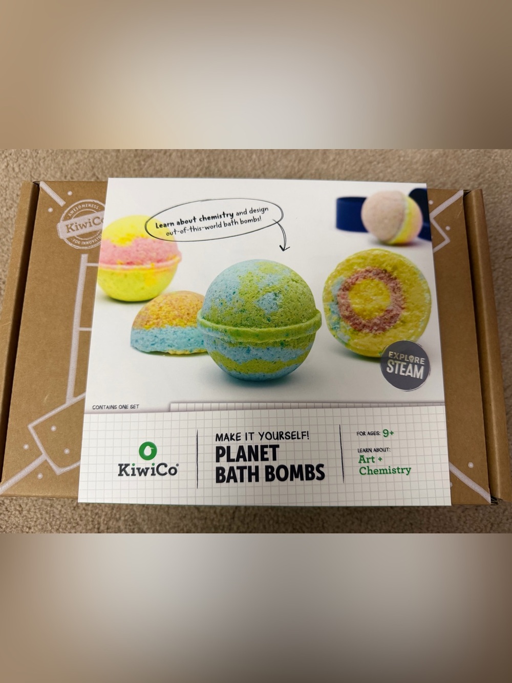 NIB Kiwi Co Planet Bath Bombs